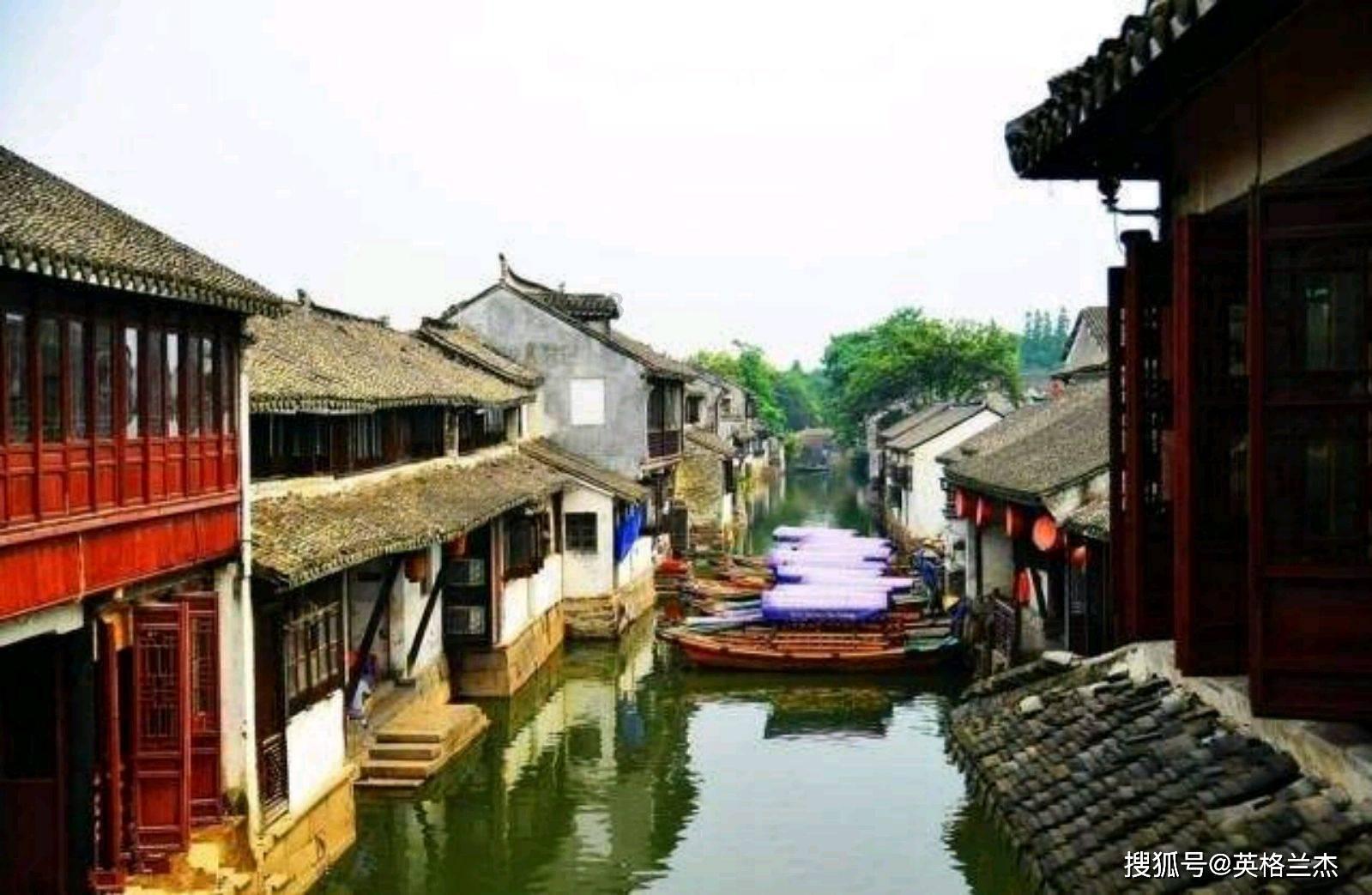 衣服的英文怎么说？游戏画面